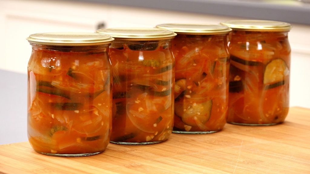 Салат с томатной пастой - Кухня наизнанку
