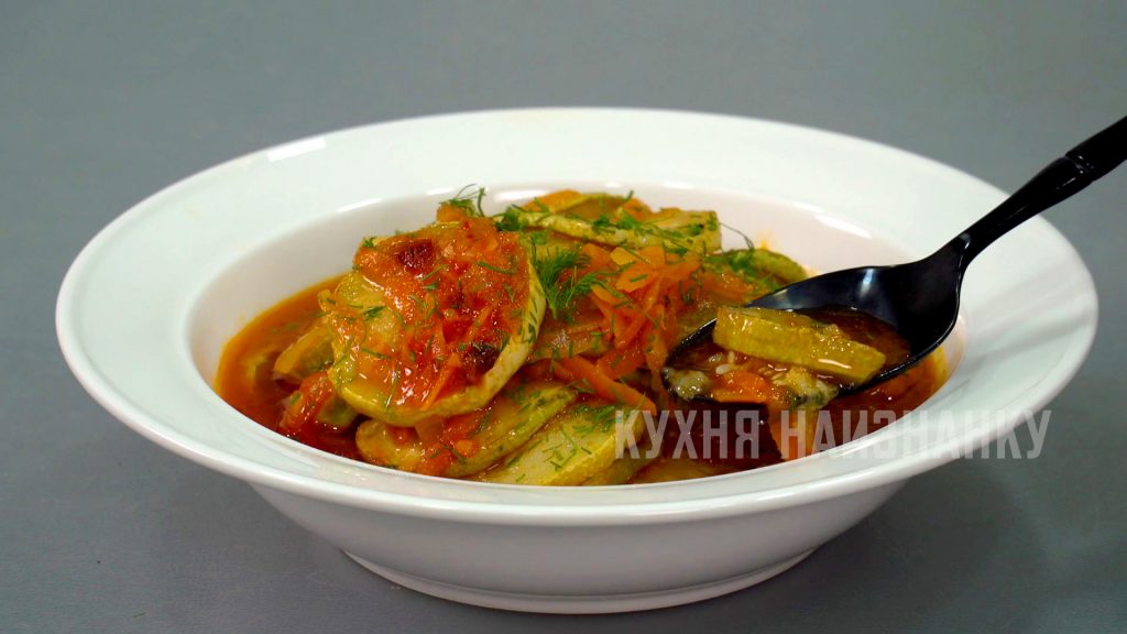Тушеные кабачки с морковью - Кухня наизнанку