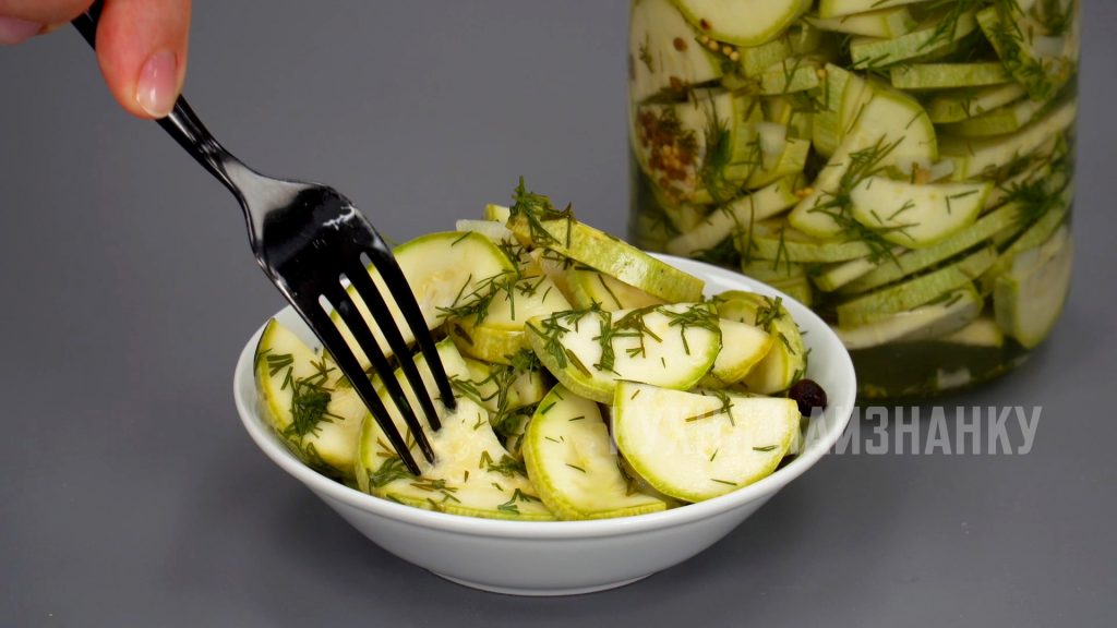Быстрые маринованные кабачки - Кухня наизнанку